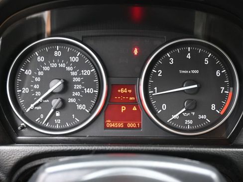 Used 2009 BMW 335i Convertible RWD image 12