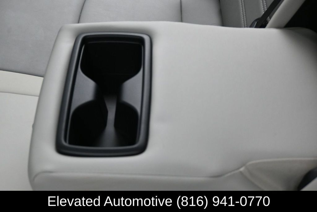 Used 2023 Toyota RAV4 XLE Premium AWD/4WD image 22