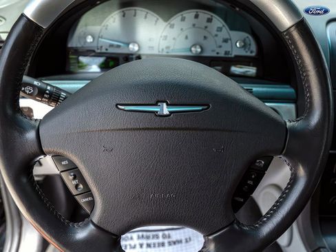 Used 2002 Ford Thunderbird Neiman Marcus image 21