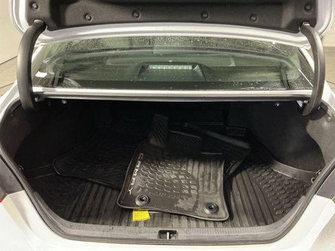 Used 2020 Toyota Camry XLE w/ Sunroof Package image 34