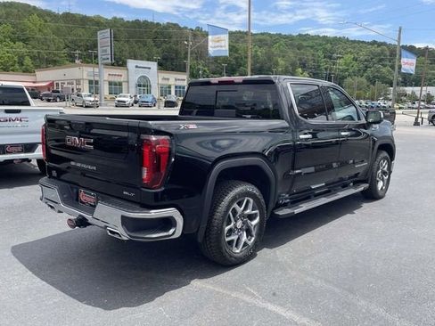 New 2026 GMC Sierra 1500 SLT w/ SLT Premium Package AWD/4WD image 3