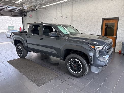 New 2026 Toyota Tacoma TRD Off-Road AWD/4WD image 1