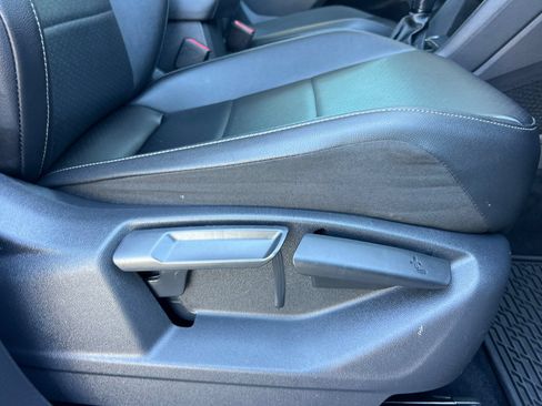 Used 2020 Volkswagen Tiguan SE w/ Panoramic Sunroof Package FWD image 25