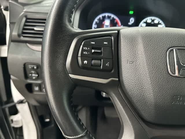Used 2025 Honda Ridgeline Sport+ image 17