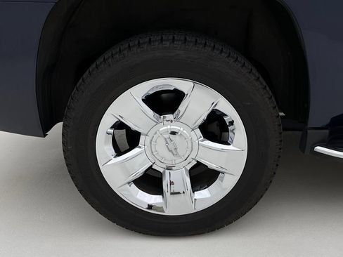 Used 2017 Chevrolet Tahoe Premier AWD/4WD image 30
