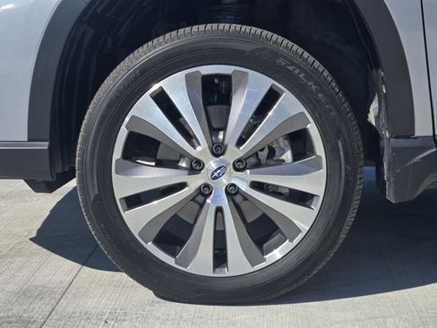 Used 2022 Subaru Ascent Limited w/ Technology Package image 10