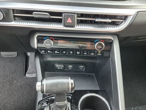 Used 2023 Kia K5 GT w/ GT1 Package FWD image 27