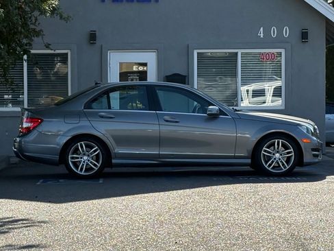 Used 2013 Mercedes-Benz C 250 Sedan image 4