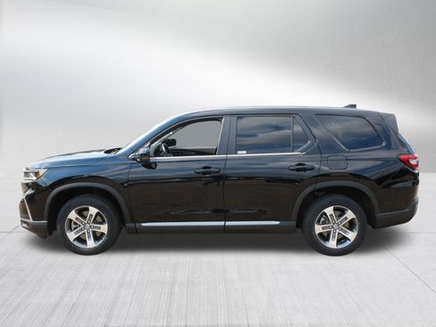 Used 2025 Honda Pilot EX-L image 4
