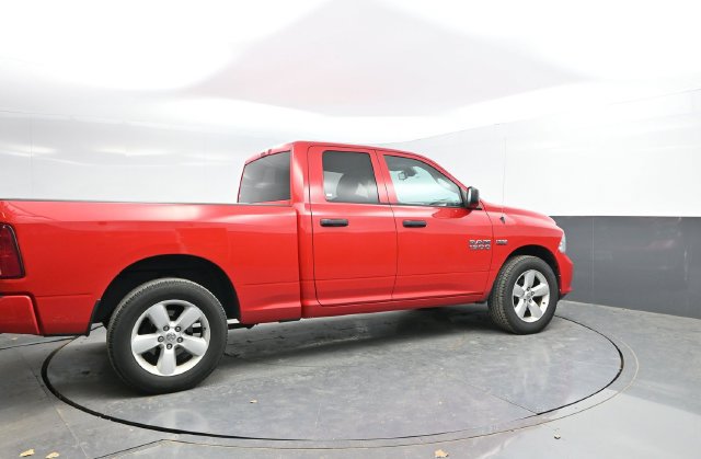 Used 2016 RAM 1500 Express w/ Popular Equipment Group AWD/4WD image 2