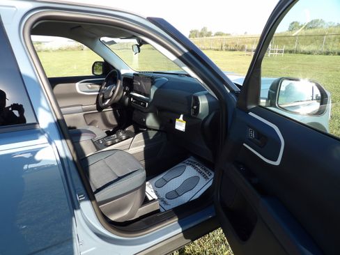 New 2025 Ford Bronco Sport Heritage w/ Convenience Package image 16