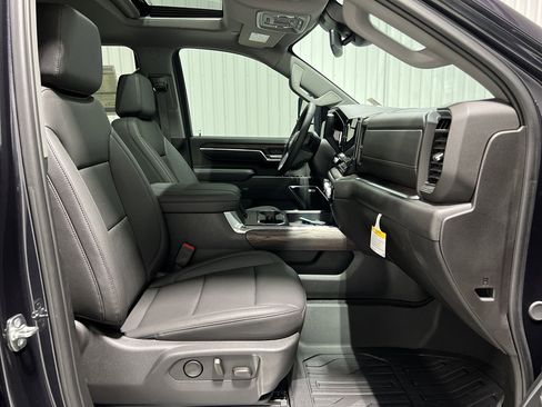 New 2025 GMC Sierra 2500 SLT w/ Texas SLT Premium Package image 27