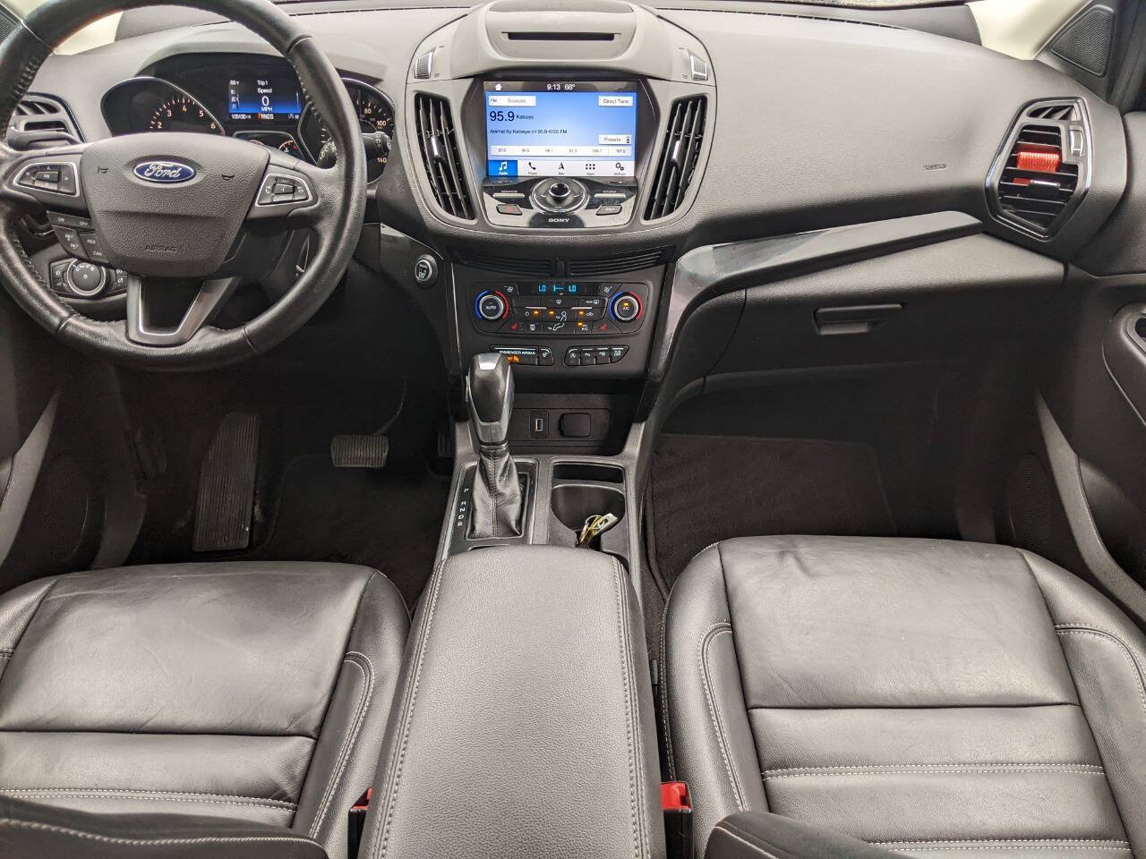 Used 2018 Ford Escape Titanium AWD/4WD image 17