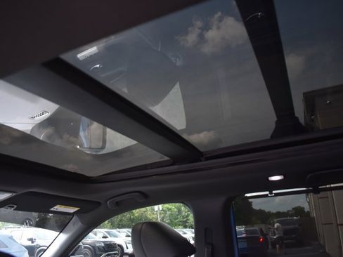 Used 2023 Honda Pilot TrailSport image 20