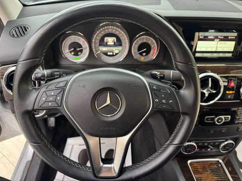 Used 2014 Mercedes-Benz GLK 350 2WD image 21