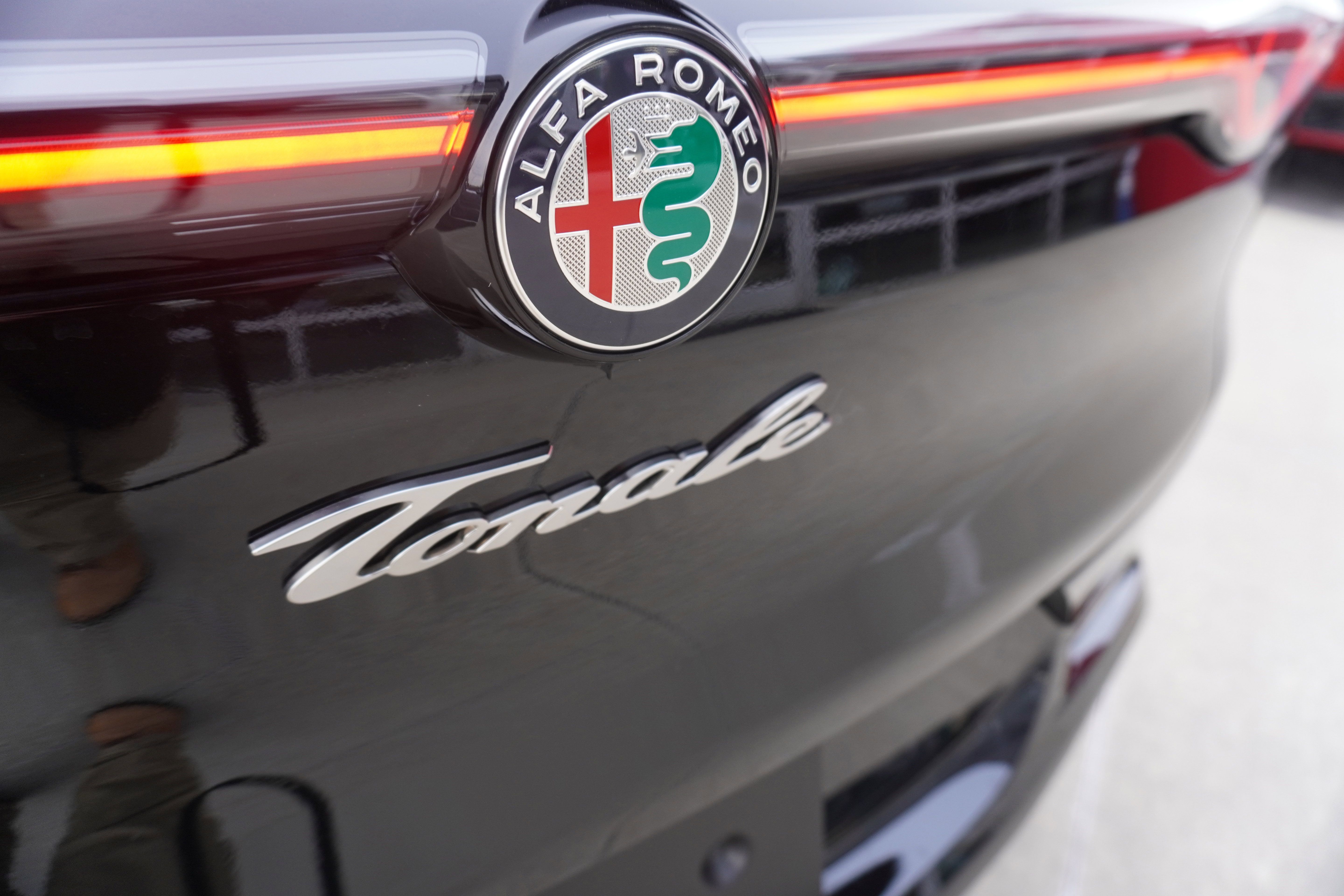 New 2025 Alfa Romeo Tonale AWD/4WD image 13