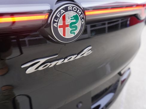 New 2025 Alfa Romeo Tonale image 13