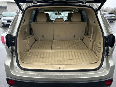 Used 2016 Toyota Highlander Plus image 15