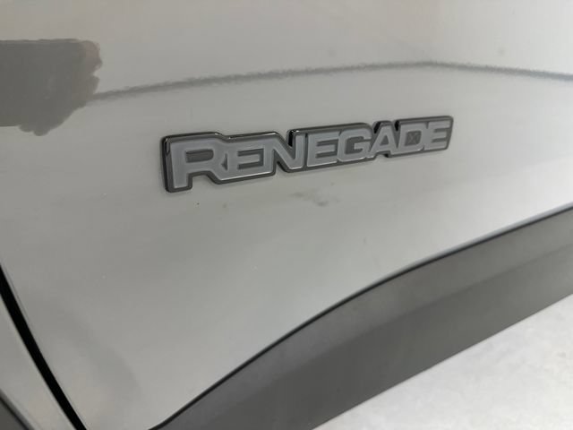 Used 2020 Jeep Renegade Altitude AWD/4WD image 34