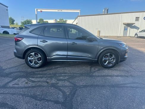 Used 2024 Ford Escape ST-Line w/ Tech Pack #1 FWD image 4