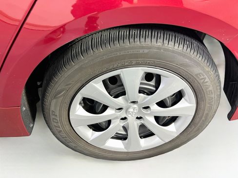Used 2024 Toyota Corolla LE FWD image 28