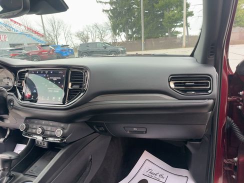 Used 2022 Dodge Durango GT image 13