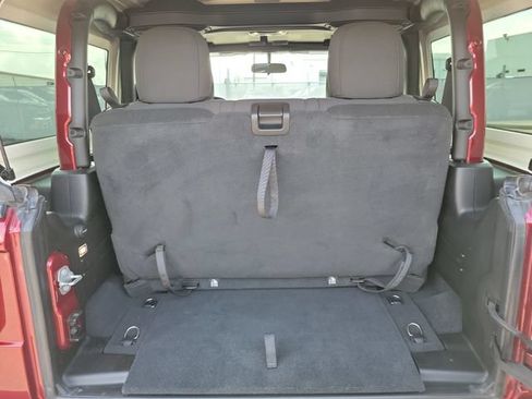 Used 2021 Jeep Wrangler Sport AWD/4WD image 5