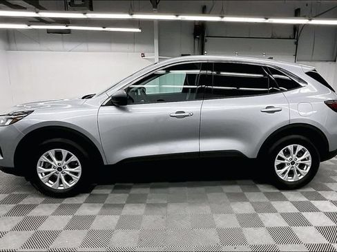 Used 2024 Ford Escape Active w/ Tech Pack #1 AWD/4WD image 14