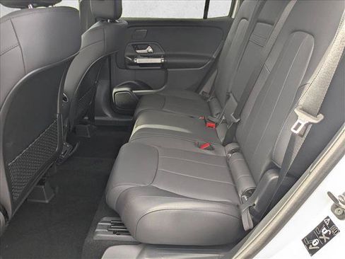 Used 2026 Mercedes-Benz GLB 250 4MATIC image 14