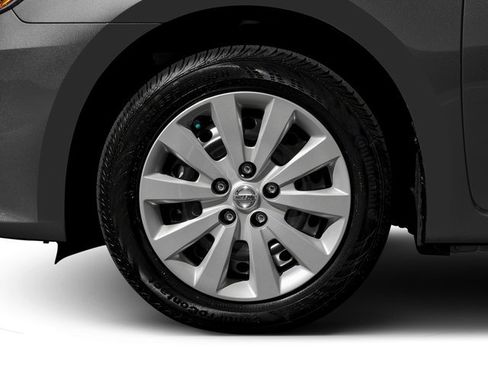 Used 2018 Nissan Sentra S FWD image 14