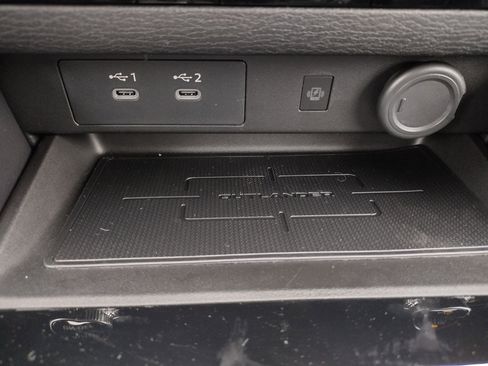 New 2025 Mitsubishi Outlander SE image 16