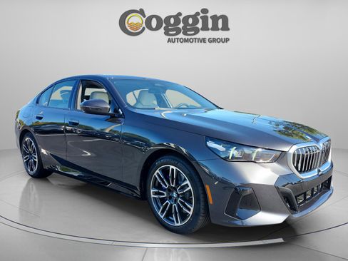 New 2026 BMW 530i w/ M Sport Package RWD image 8