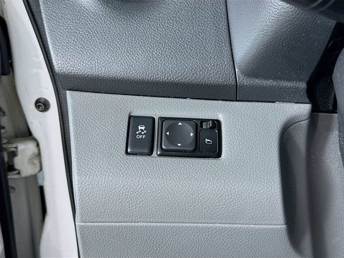 Used 2019 Nissan NV200 SV FWD image 12