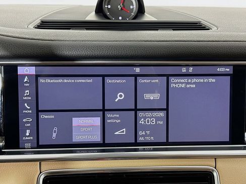 Used 2018 Porsche Panamera 4 image 15
