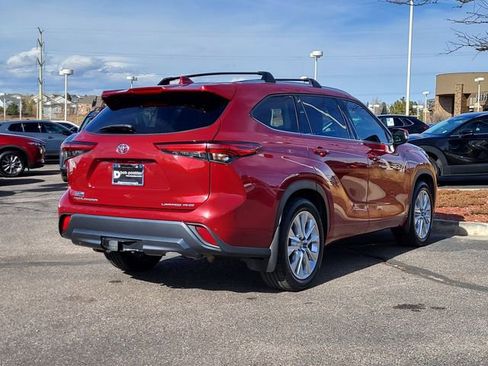 Used 2021 Toyota Highlander Limited image 24