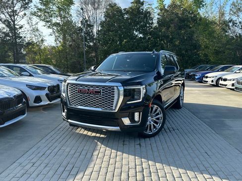 Used 2024 GMC Yukon Denali w/ Denali Reserve Package AWD/4WD image 1