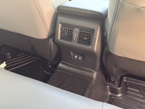 Used 2026 Toyota Camry SE w/ Convenience Package FWD image 22