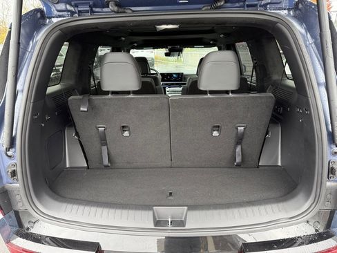 Used 2025 Hyundai Santa Fe Calligraphy image 11