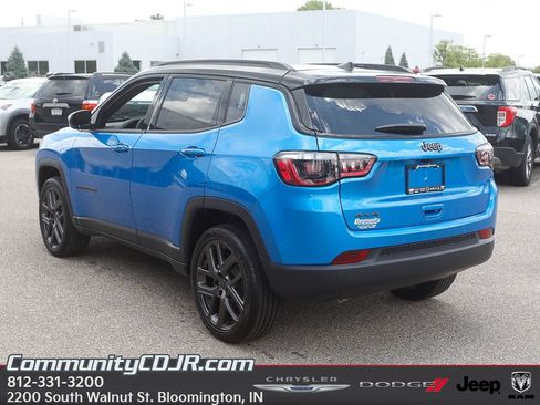 New 2025 Jeep Compass Limited w/ Sun & Sound Group AWD/4WD image 5
