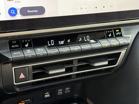 Certified 2025 Toyota Camry XSE FWD image 22