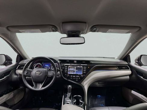 Used 2020 Toyota Camry XLE FWD image 52