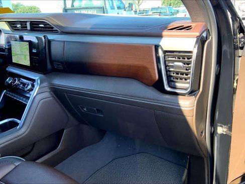 Used 2024 GMC Sierra 1500 Denali w/ Denali Reserve Package image 17