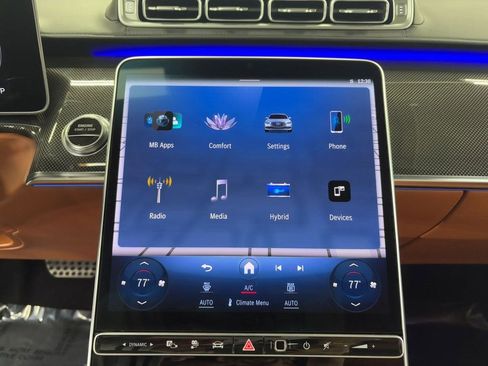 Certified 2023 Mercedes-Benz S 580e 4MATIC Sedan w/ AMG Line image 18