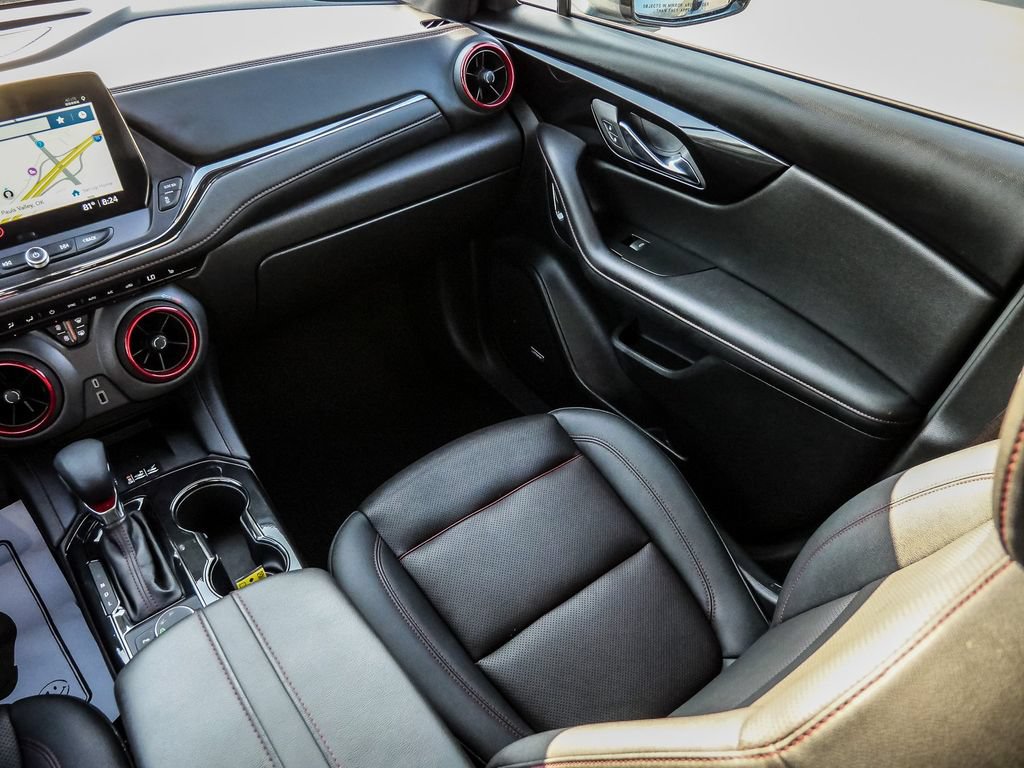 Used 2025 Chevrolet Blazer RS FWD image 33