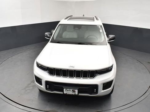 Used 2023 Jeep Grand Cherokee Overland w/ Luxury Tech Group IV image 14