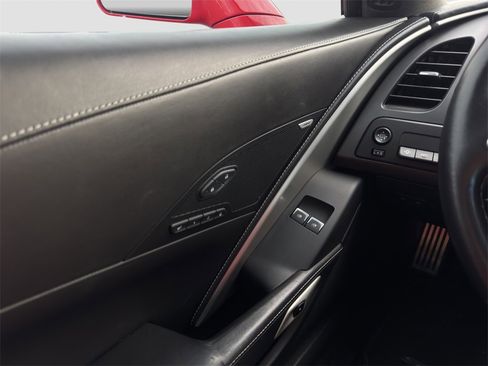 Used 2015 Chevrolet Corvette Stingray Coupe w/ 3LT Preferred Equipment Group image 28