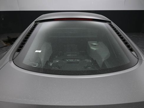 Used 2010 Audi R8 V10 image 38
