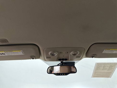 Used 2017 Buick Enclave Premium image 36