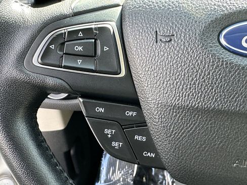 Used 2017 Ford Escape Titanium image 24