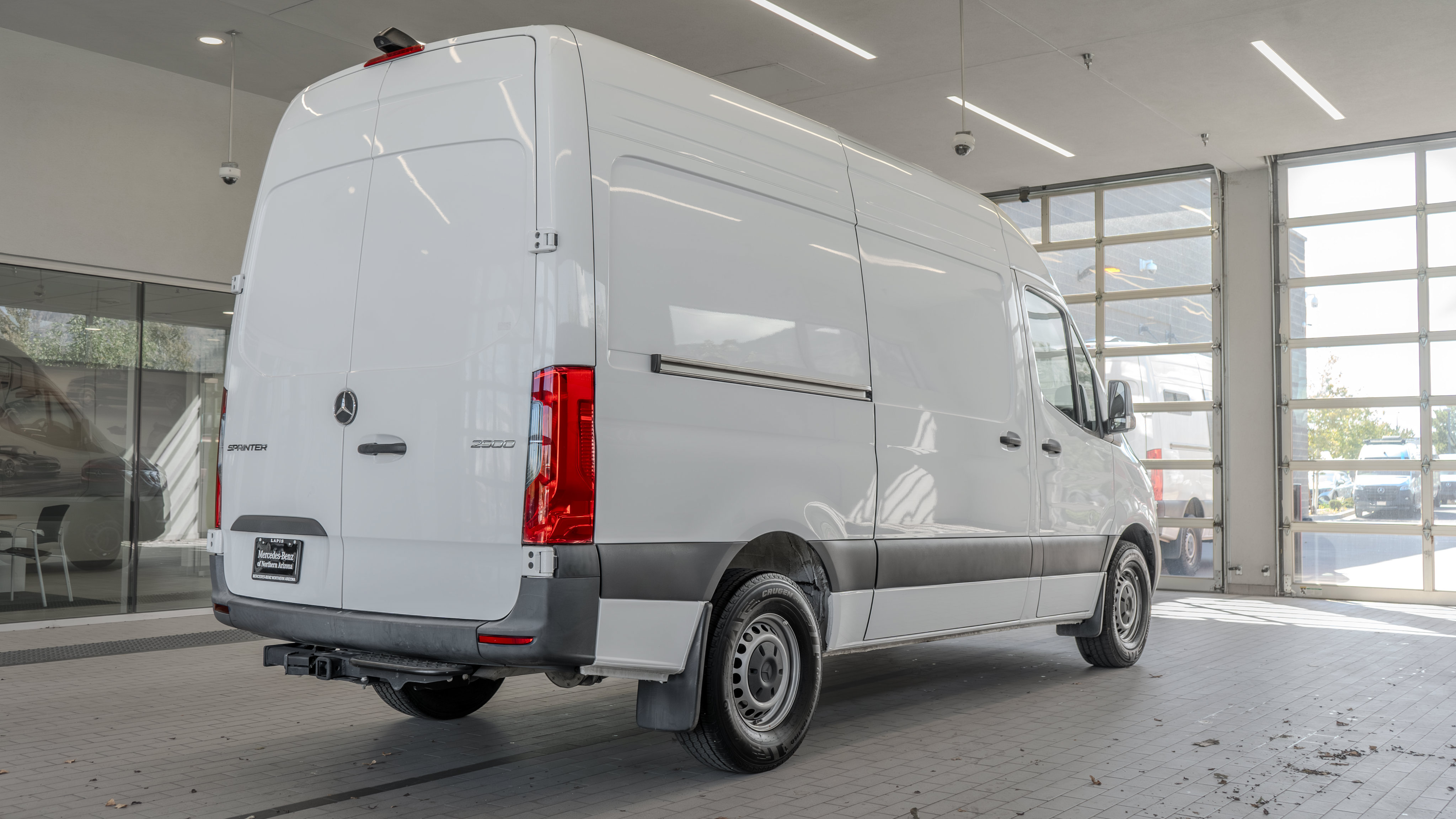 Used 2024 Mercedes-Benz Sprinter 2500 image 28